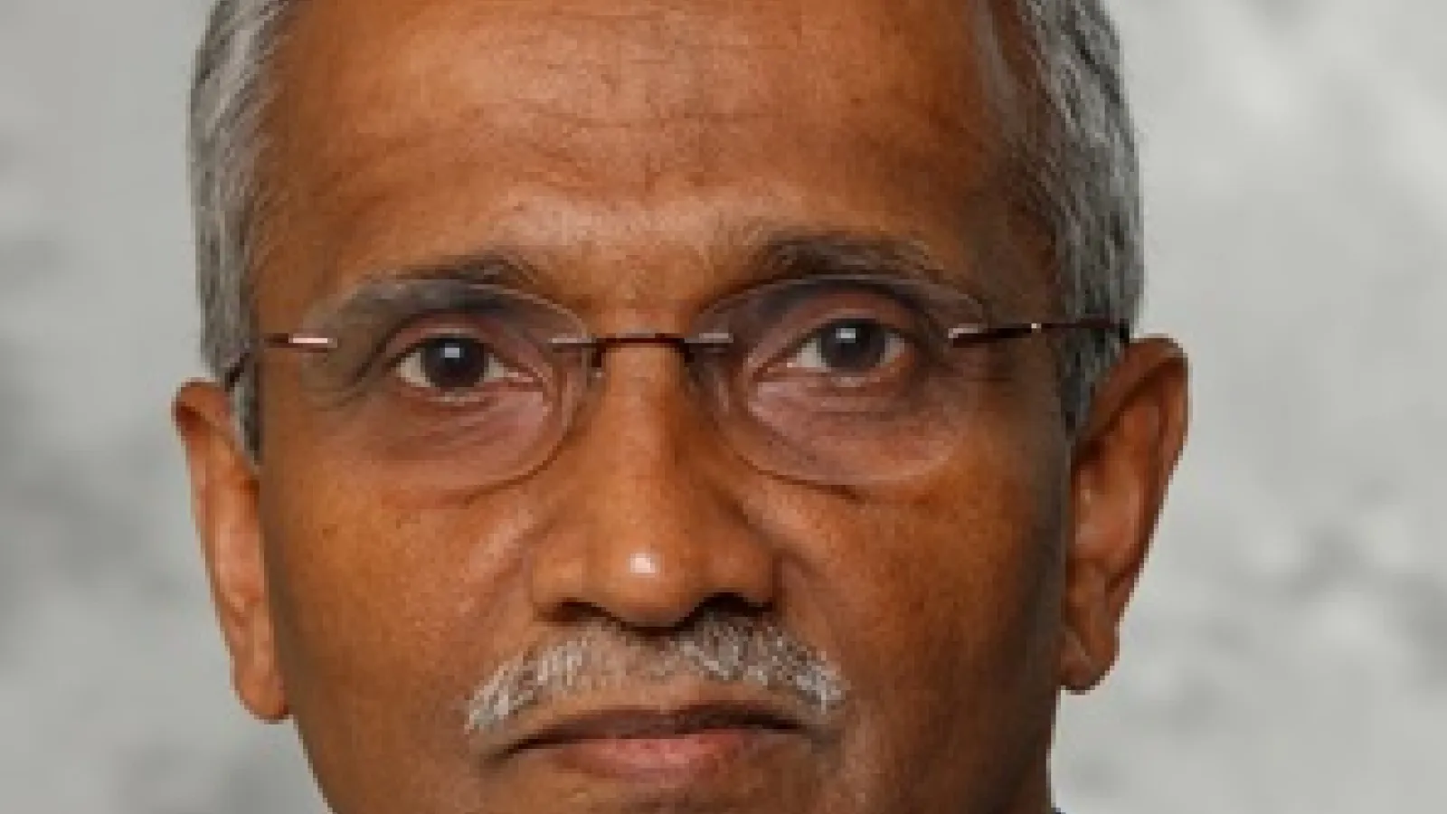 Rajanbabu headshot