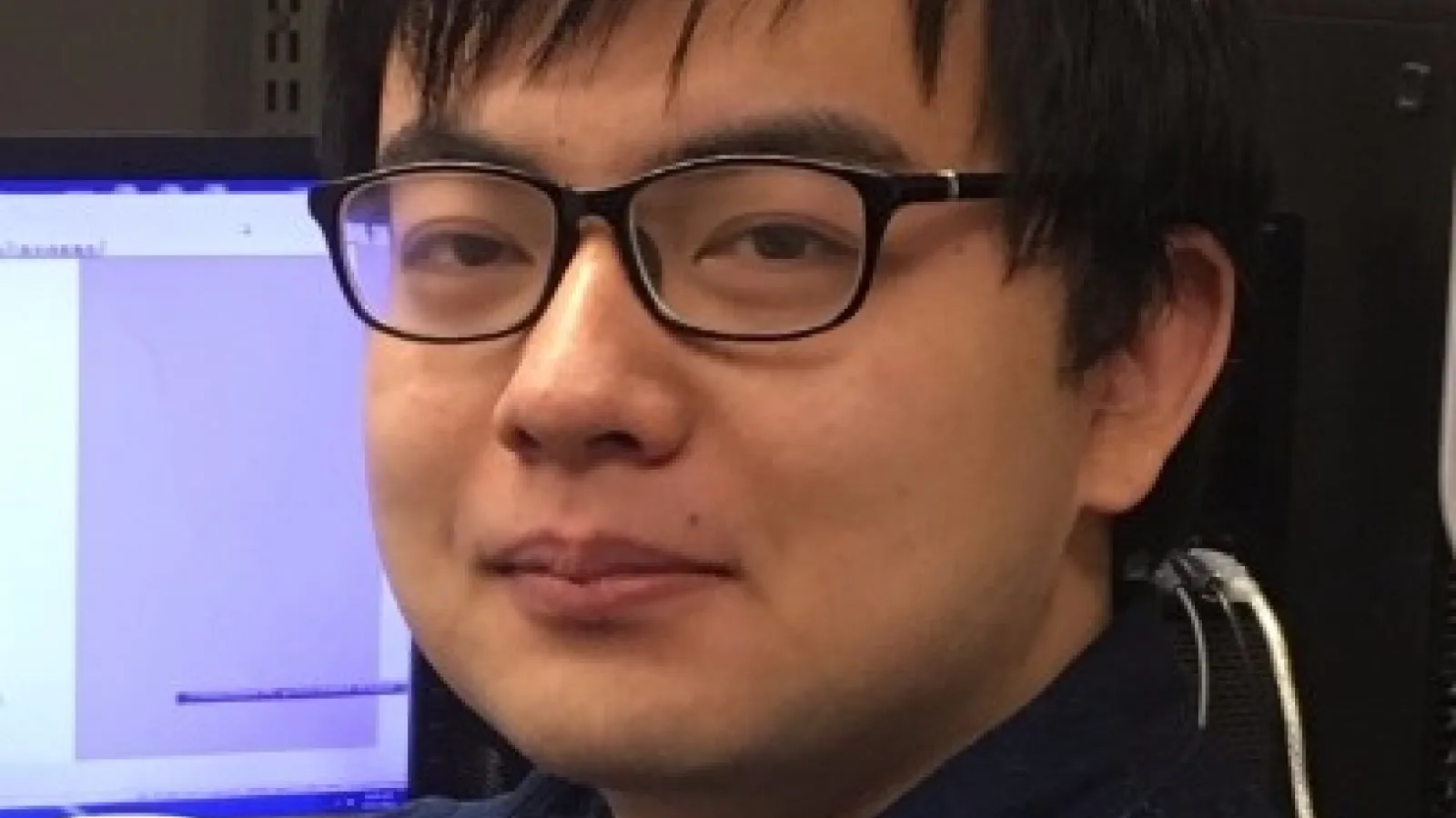 Meng Huang Headshot