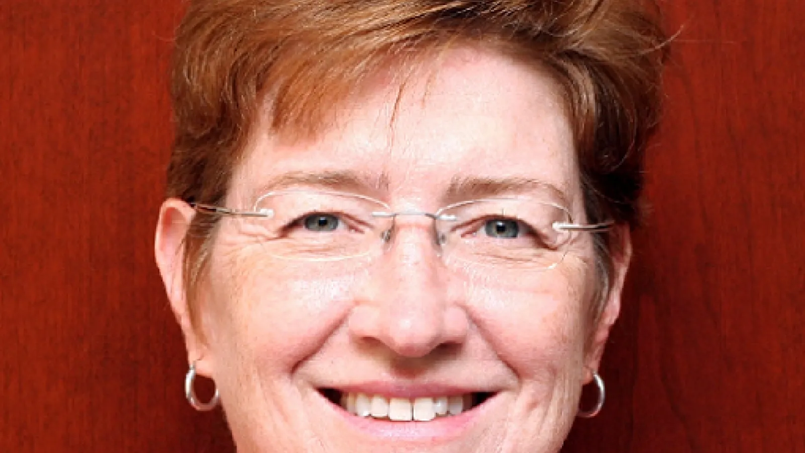 Head shot of Vicki Wysocki