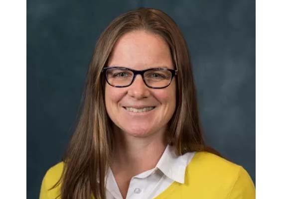 Kristin Koutmous's headshot