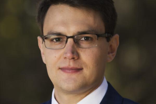 Dr. Ivan Popov