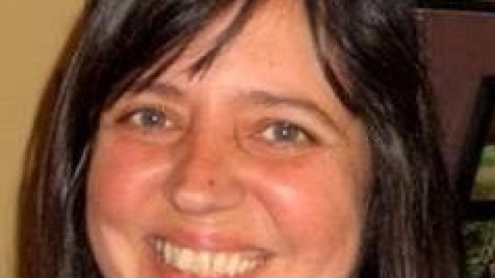 Claudia Turro headshot